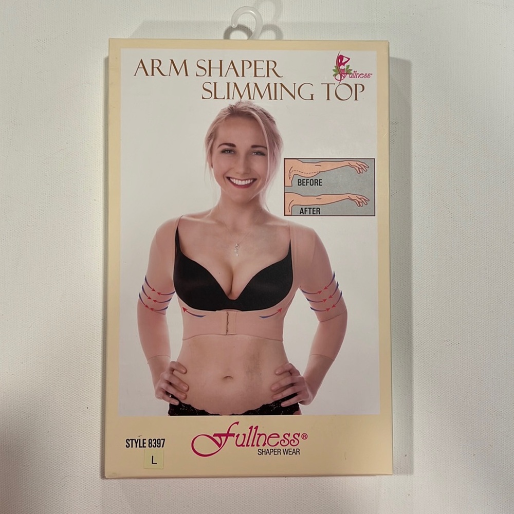 🌷Boutique 🌷 Arm Shaper Slimming Top.  Large.  Color: Nude